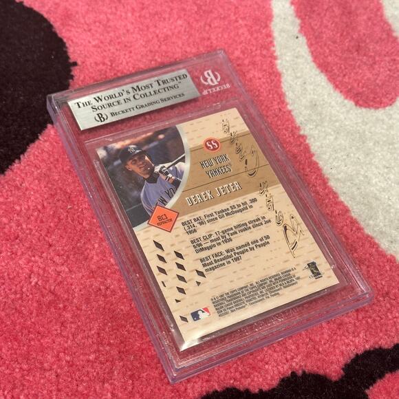 Derek Jeter – 1997 Bowman’s Best Cuts Refractor – BGS 9 – Population 34 - Picture 3 of 4